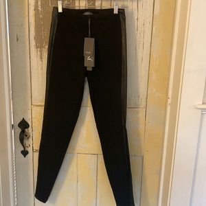 Lyssé Kasper Legging- Midtown Black size small